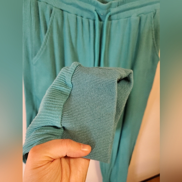 Teal Ribbed Set - Picture 10 of 11
